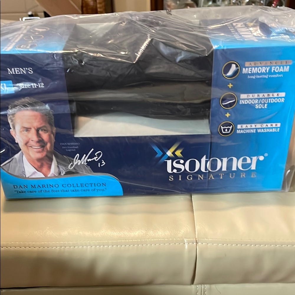 Isotoner Signature Men's Black Memory Foam Slippers “Dan Marino”